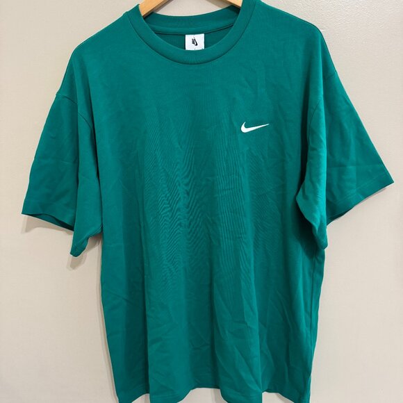 Nike NikeLab Solo Swoosh NRG Short Sleeve T-Shirt Boxy Men’s FD7932-341 NEW - Picture 1 of 8